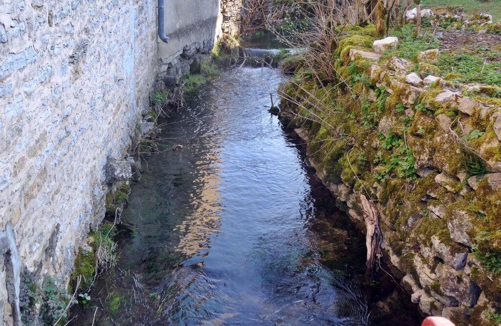 Le Tertre, Ru de la Gorge